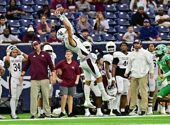 Silsbee vs Cuero December 2, 2022 Photo-Tom Dendy58